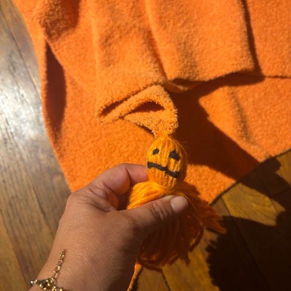 Halloween Jack n Lantern Hoodie Poncho - Picture 2 of 4